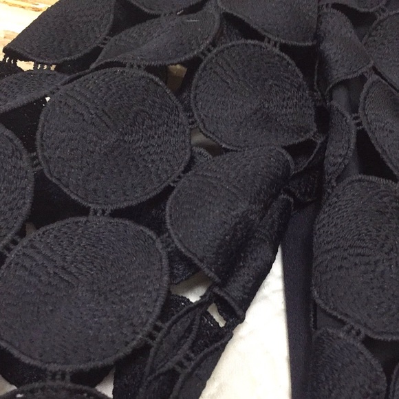 Ann Taylor Circle Lace Flare Sleeve Top Navy - Picture 7 of 11